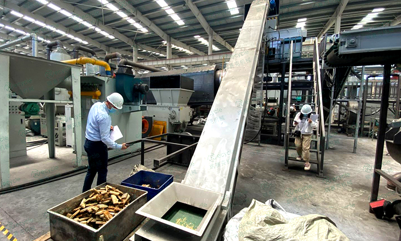 锂电池回收破碎处理设备