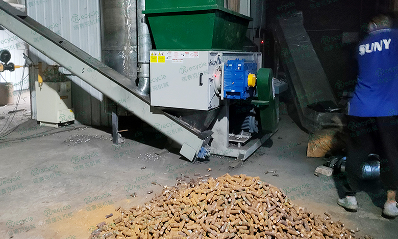 废旧锂电池破碎分选设备