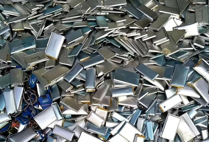 回收的废旧动力锂电池，经过热解处理，资源回收再利用